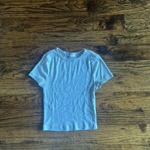 H&M gray ribbed t-shirt